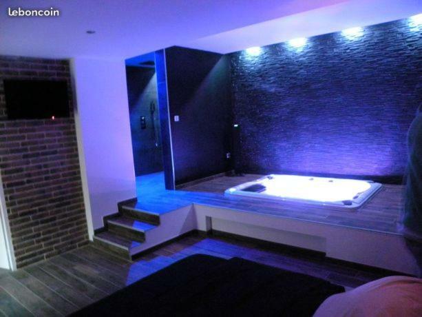 Chambre Romantique Avec Spa Privatif Ferriere-la-Grande ภายนอก รูปภาพ
